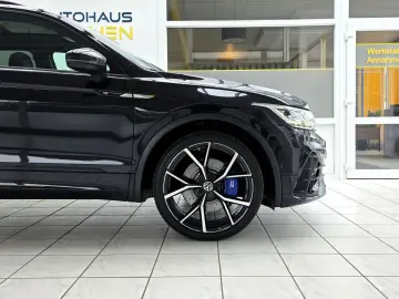 VW Tiguan R 4Motion BlackStyle Akrapovic Pano Leder