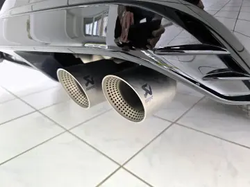 VW Tiguan R 4Motion BlackStyle Akrapovic Pano Leder