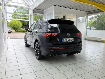VW Tiguan R 4Motion BlackStyle Akrapovic Pano Leder