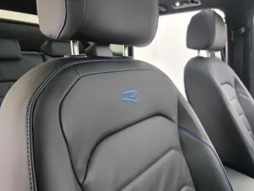 VW Tiguan R 4Motion BlackStyle Akrapovic Pano Leder