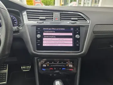VW Tiguan R 4Motion BlackStyle Akrapovic Pano Leder