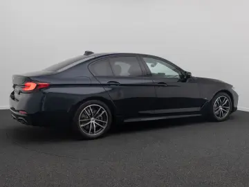BMW 540i xD M Sport H K Kamera HUD DAB AHK Komfort