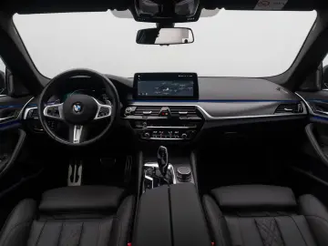 BMW 540i xD M Sport H K Kamera HUD DAB AHK Komfort