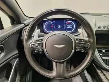 ASTON MARTIN DBX 707 Carbon Keramik Navi AHK  UPE 310.800 -
