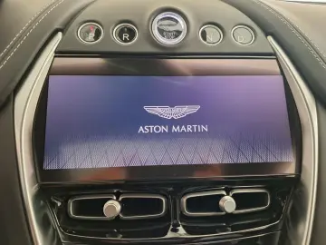 ASTON MARTIN DBX 707 Carbon Keramik Navi AHK  UPE 310.800 -