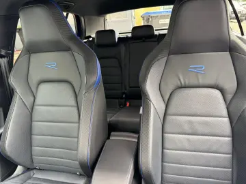 VW Golf R 2.0 TSI 4MOTION Performance-Vmax270-Leder