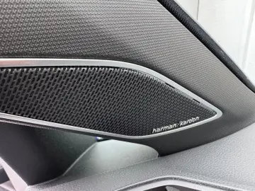 VW Golf R 2.0 TSI 4MOTION Performance-Vmax270-Leder