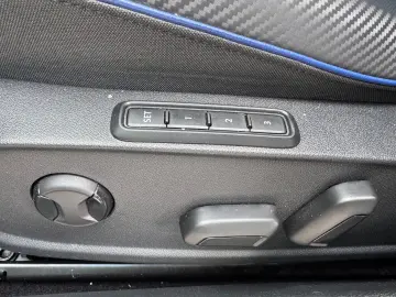 VW Golf R 2.0 TSI 4MOTION Performance-Vmax270-Leder