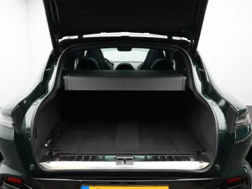 ASTON MARTIN DBX 4.0 V8 DBX 707