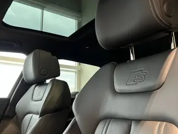 AUDI A6 55 e 2x S Line Black Pano Matrix Kamera 19&a…