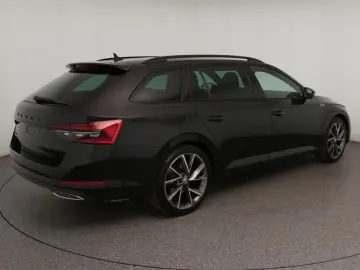 SKODA Superb Combi Sportline 2.0 TSI 140kW 7-Gang Auto