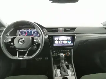 SKODA Superb Combi Sportline 2.0 TSI 140kW 7-Gang Auto