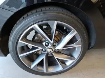 SKODA Superb Combi Sportline 2.0 TSI 140kW 7-Gang Auto