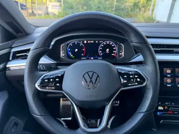 VW Arteon Shooting Brake R-Line 4Motion