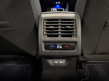 VW Golf GTD Black Style 19Zoll PANORAMA H&K HeadUp