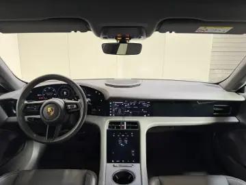 PORSCHE Taycan 79 kWh - Pano - 400 KM Range! 31 000KM! N