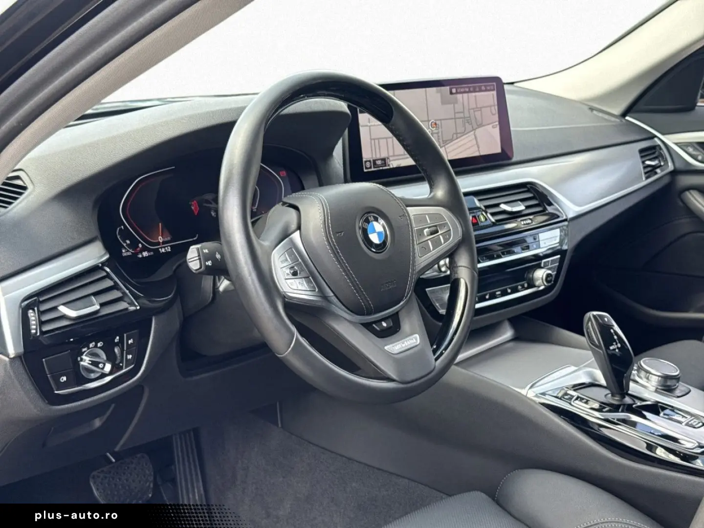 BMW 520d xDr AuxHeat IAS 4ZClima HUD ACC