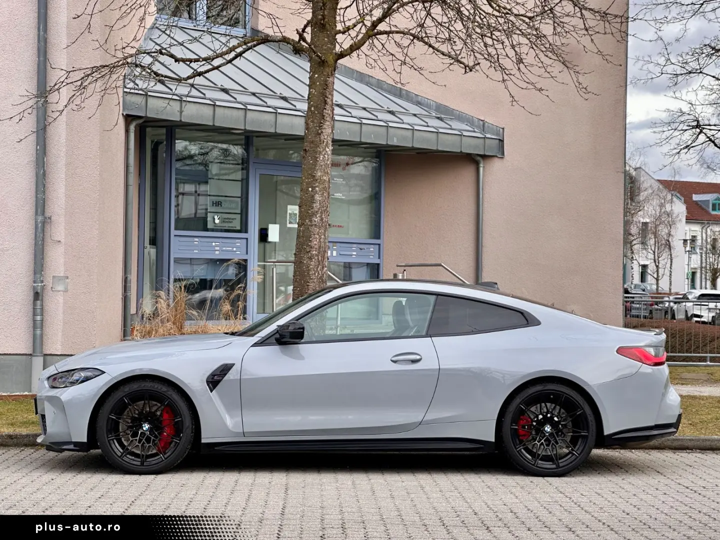 BMW M4 Coupe xDrive Competition-M-Driver