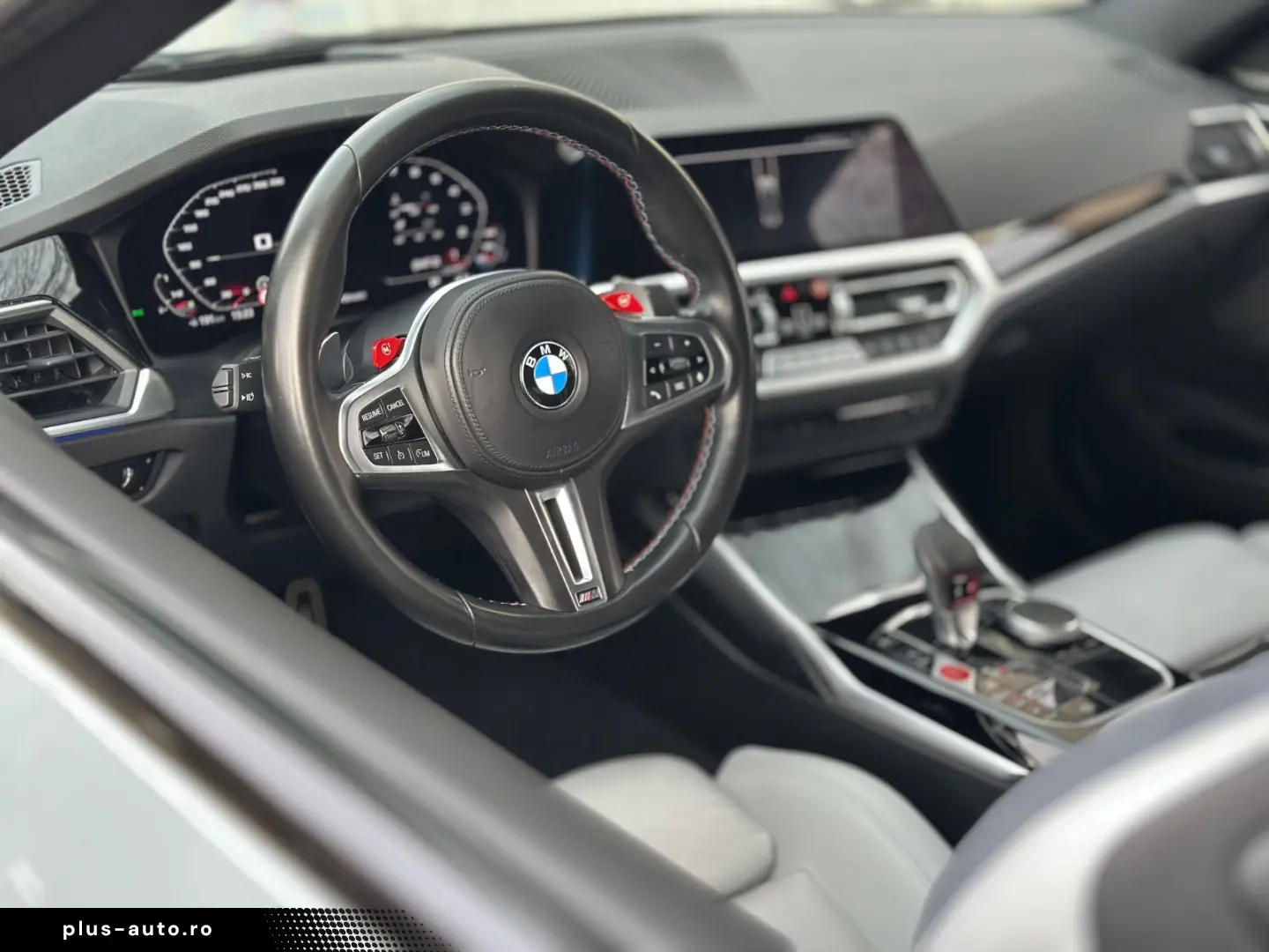 BMW M4 Coupe xDrive Competition-M-Driver
