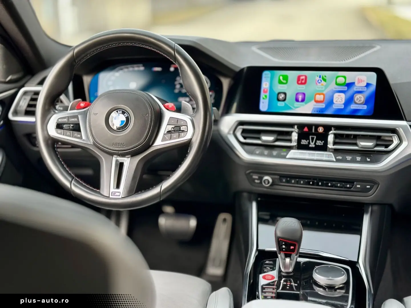 BMW M4 Coupe xDrive Competition-M-Driver