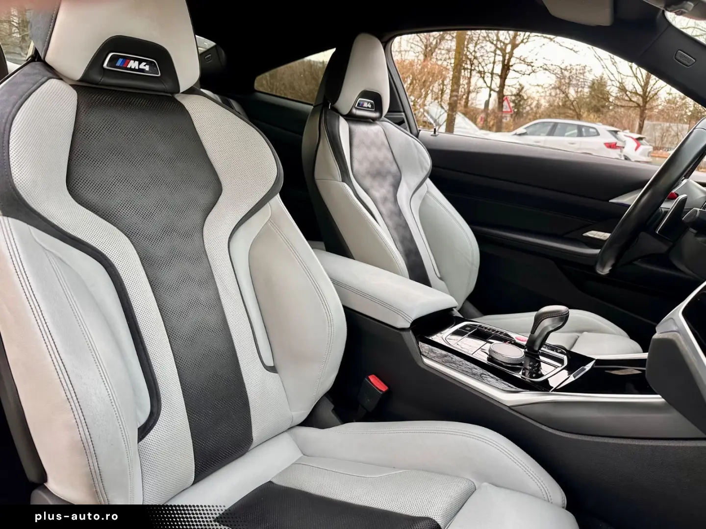 BMW M4 Coupe xDrive Competition-M-Driver