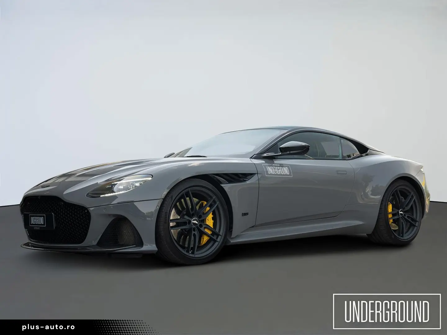 ASTON MARTIN Superleggera 5.2 V12
