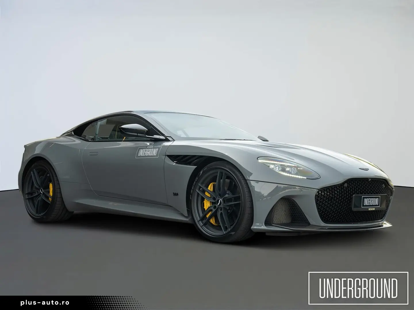 ASTON MARTIN Superleggera 5.2 V12