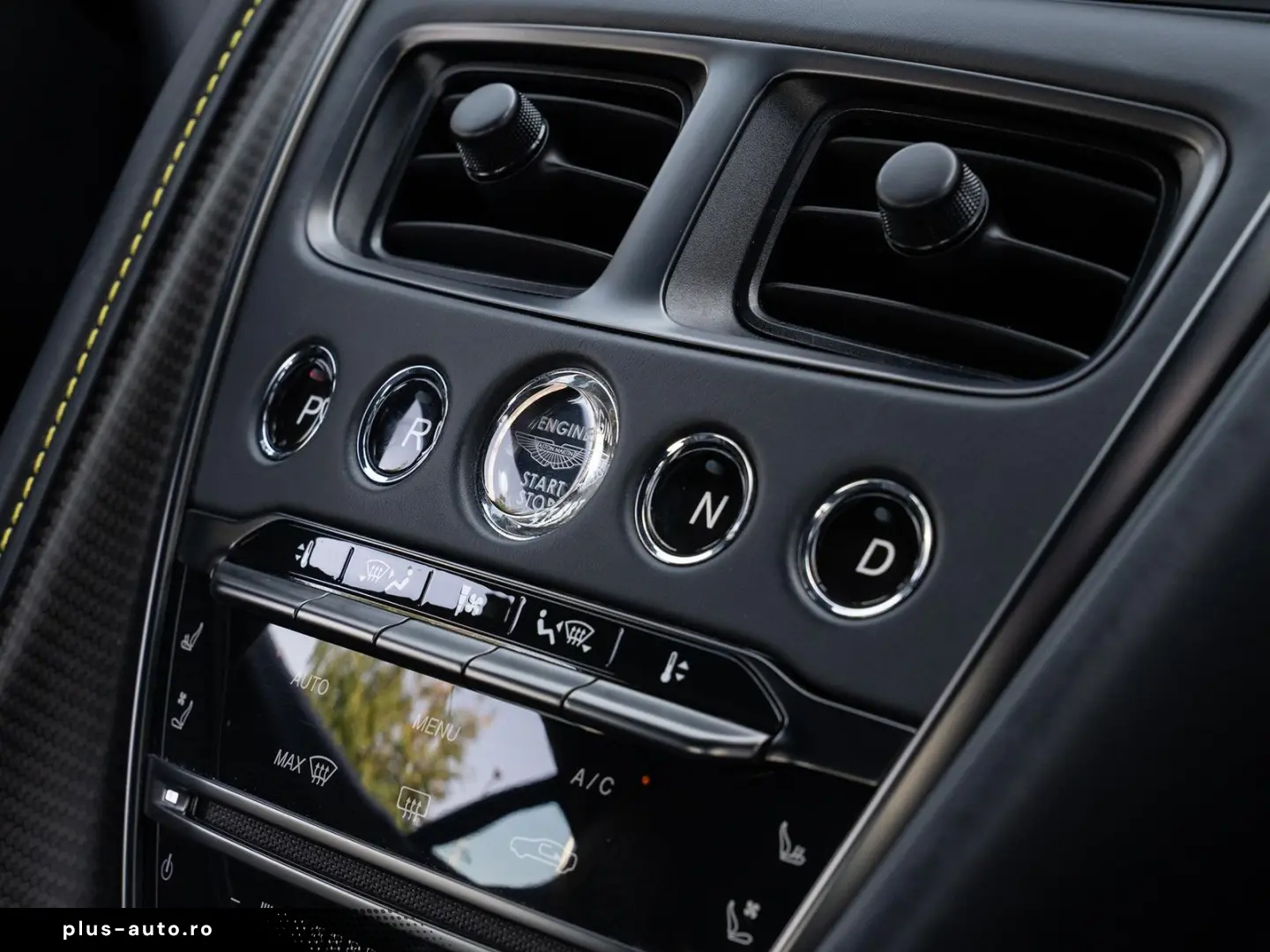 ASTON MARTIN Superleggera 5.2 V12