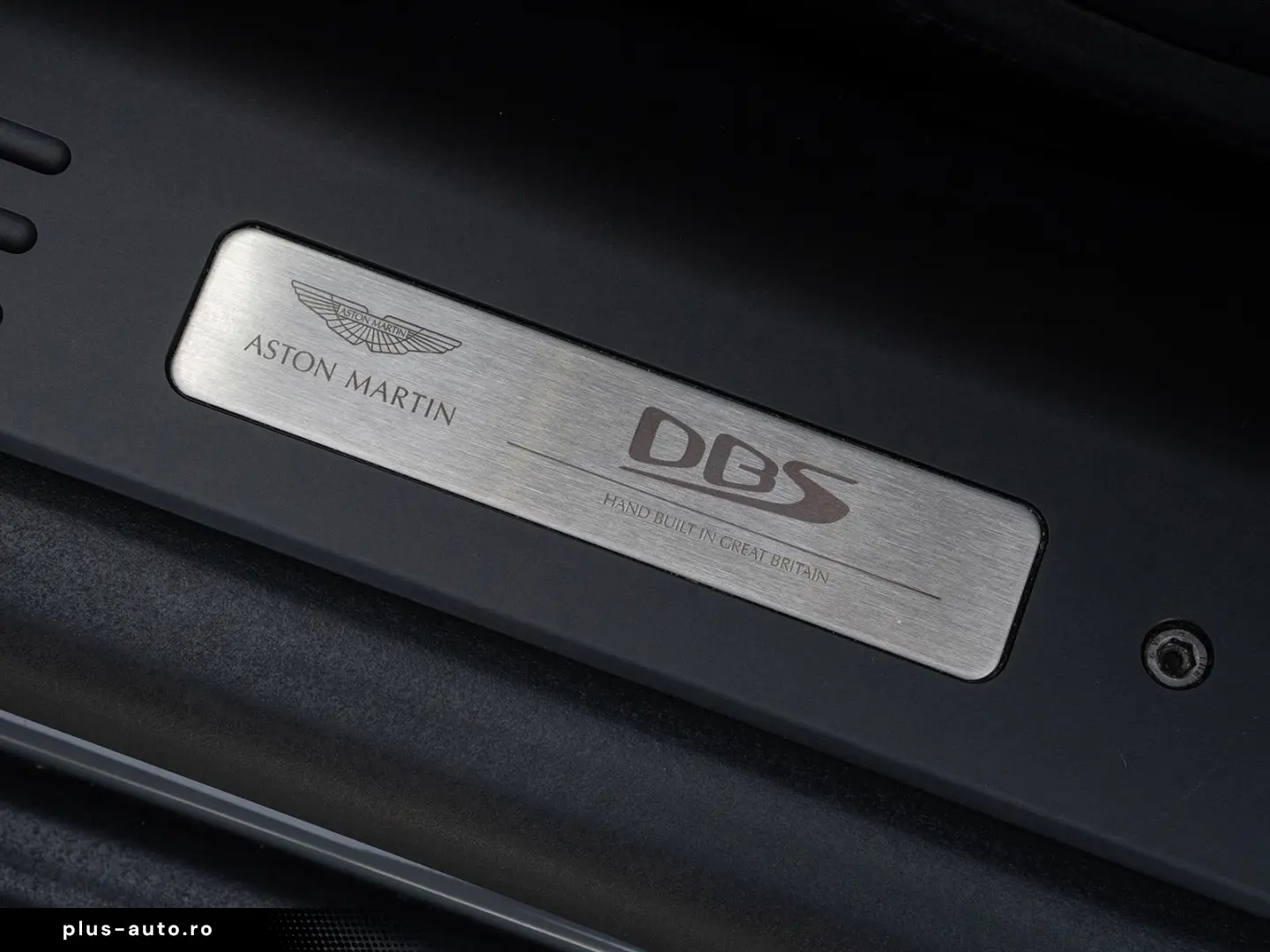 ASTON MARTIN Superleggera 5.2 V12