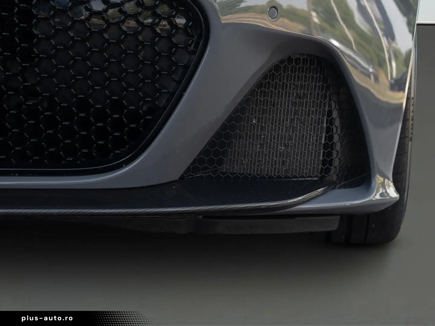 ASTON MARTIN Superleggera 5.2 V12