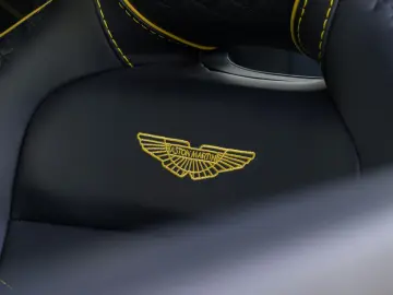 ASTON MARTIN Superleggera 5.2 V12