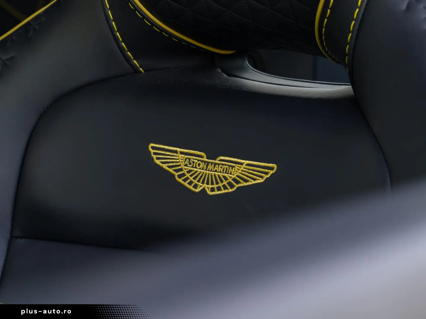 ASTON MARTIN Superleggera 5.2 V12