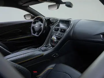 ASTON MARTIN Superleggera 5.2 V12