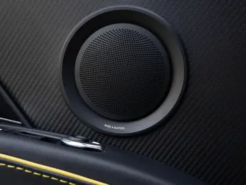 ASTON MARTIN Superleggera 5.2 V12