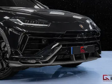 LAMBORGHINI Urus Performante 60th Full Carbon Akrapovic