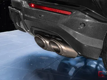 LAMBORGHINI Urus Performante 60th Full Carbon Akrapovic