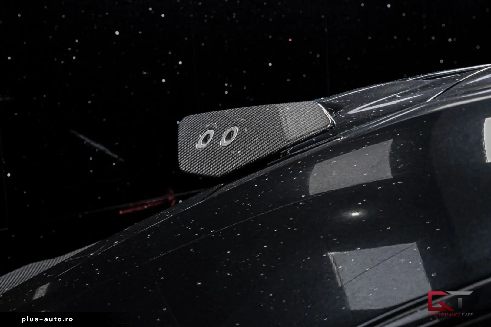 LAMBORGHINI Urus Performante 60th Full Carbon Akrapovic