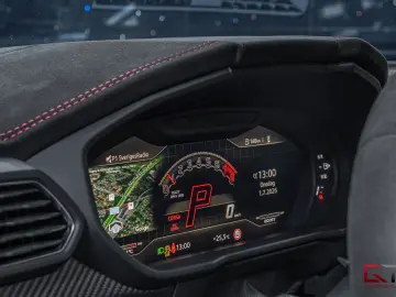 LAMBORGHINI Urus Performante 60th Full Carbon Akrapovic