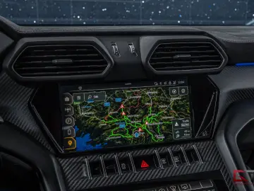 LAMBORGHINI Urus Performante 60th Full Carbon Akrapovic