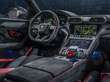 LAMBORGHINI Urus Performante 60th Full Carbon Akrapovic