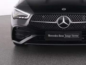 MERCEDES-BENZ CLA 200 AMG