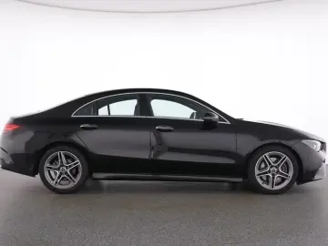 MERCEDES-BENZ CLA 200 AMG