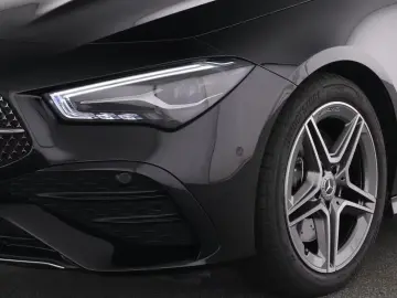 MERCEDES-BENZ CLA 200 AMG