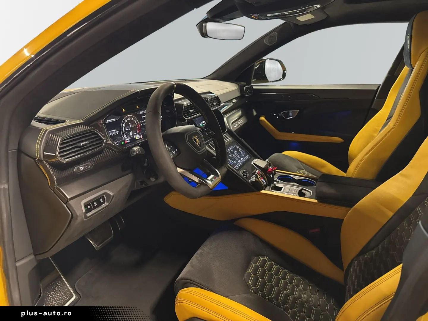 LAMBORGHINI Urus Capsule  Pano  Carbon  360   Soundsystem
