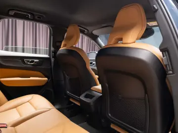 Volvo CX60 D4 Momentum 2WD