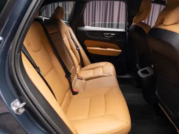 Volvo CX60 D4 Momentum 2WD