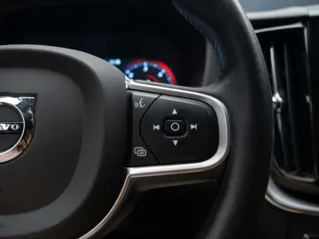 Volvo CX60 D4 Momentum 2WD