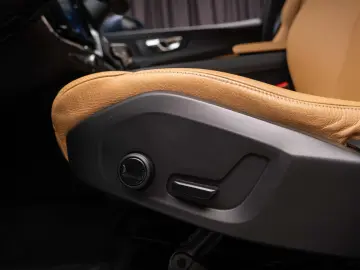 Volvo CX60 D4 Momentum 2WD