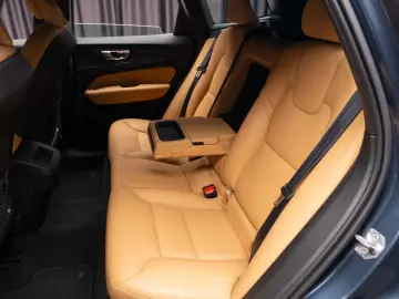 Volvo CX60 D4 Momentum 2WD