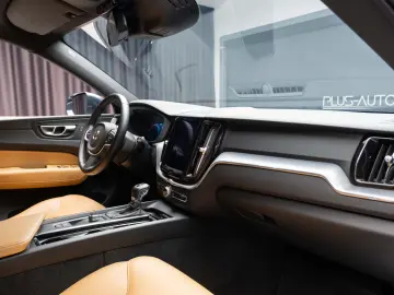 Volvo CX60 D4 Momentum 2WD